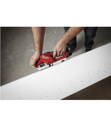 CEPILLO MILWAUKEE M12 (2 BATERÍAS 4 AH CARGADOR)